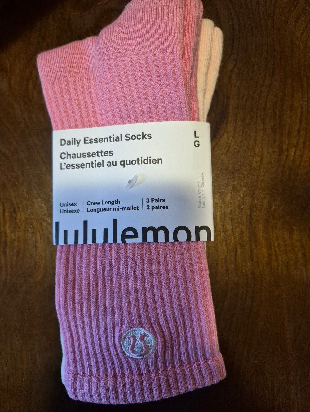 6 Pair Lululemon athletica Daily Essential Crew Socks – L